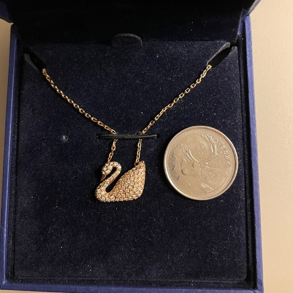 COPY - SWAROVSKI Swan necklace: White, Rose gold-tone plated. - Picture 6 of 6
